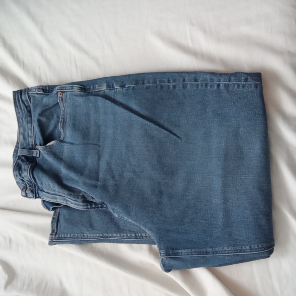American eagle mom jean